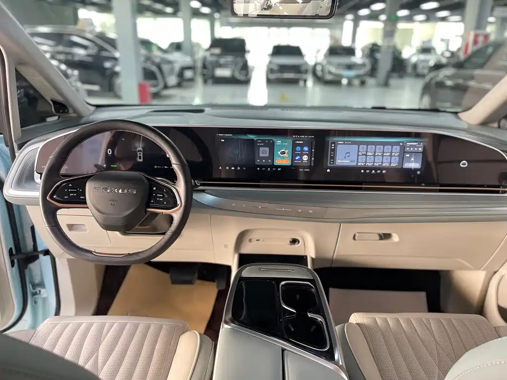 SAIC MAXUS EVERYONE 9