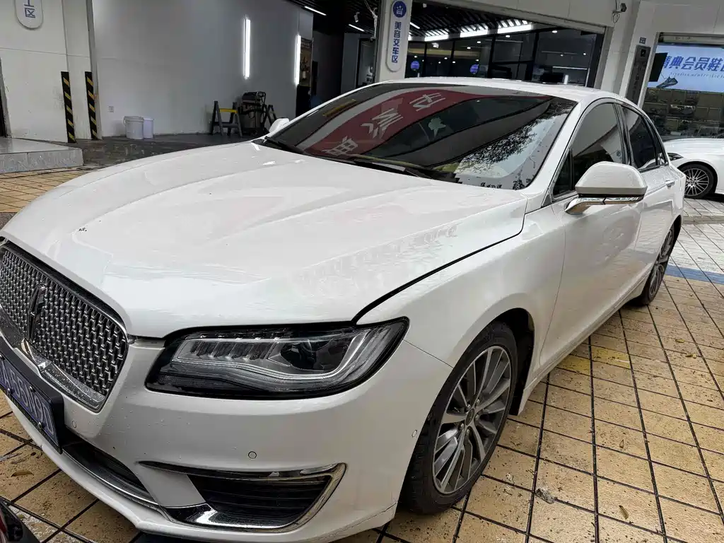Купить Lincoln MKZ