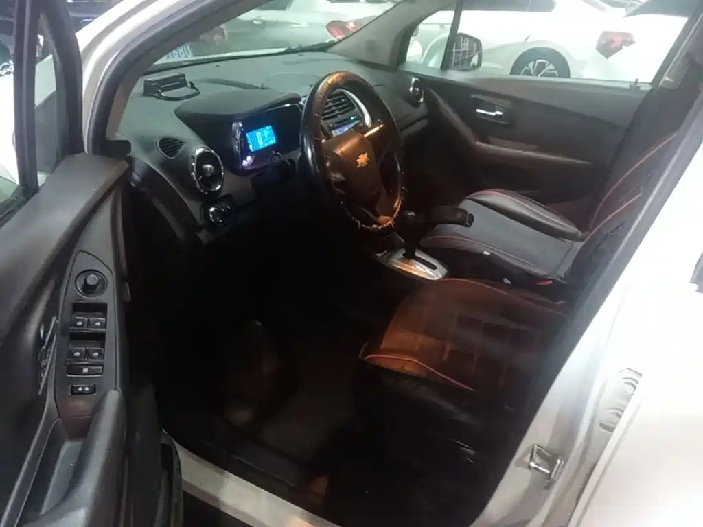 Chevrolet Trax — миниатюра 16