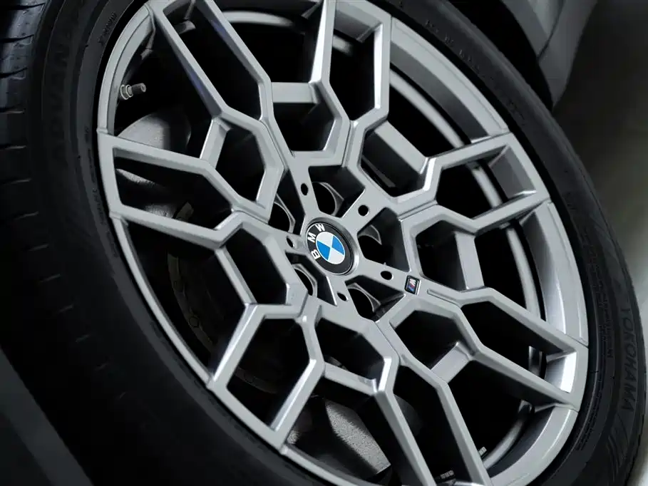 BMW XM 2023 50e