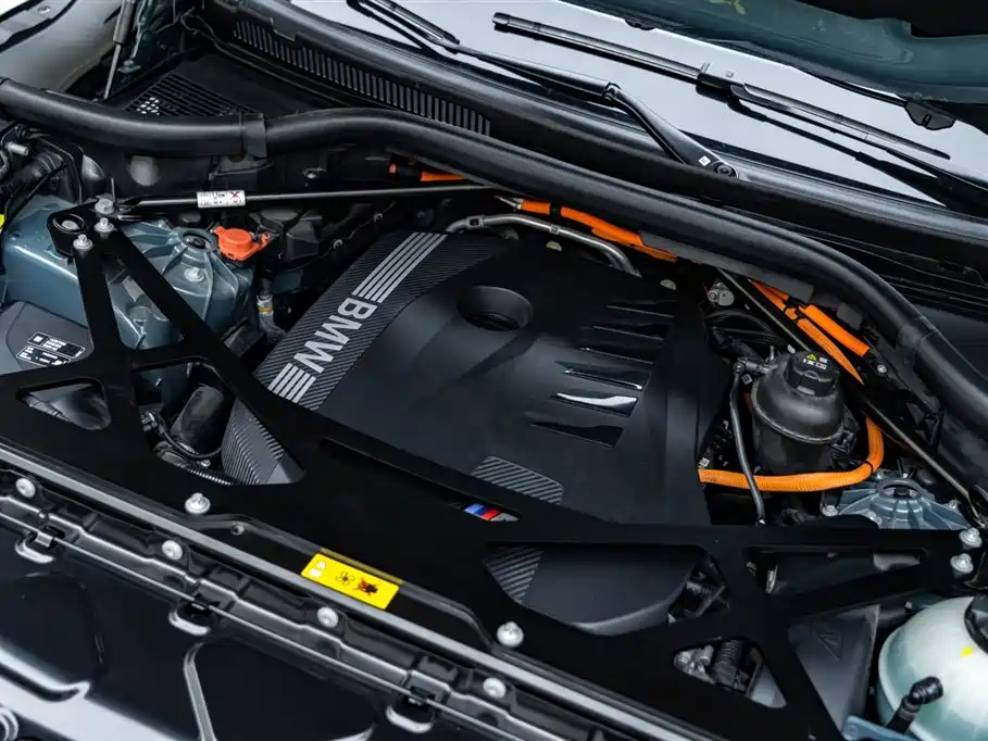 BMW XM 2023 50e
