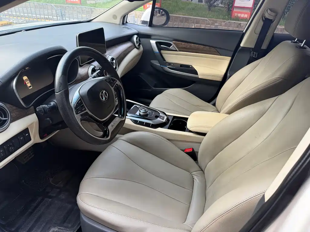 BAIC EU5 — миниатюра 4