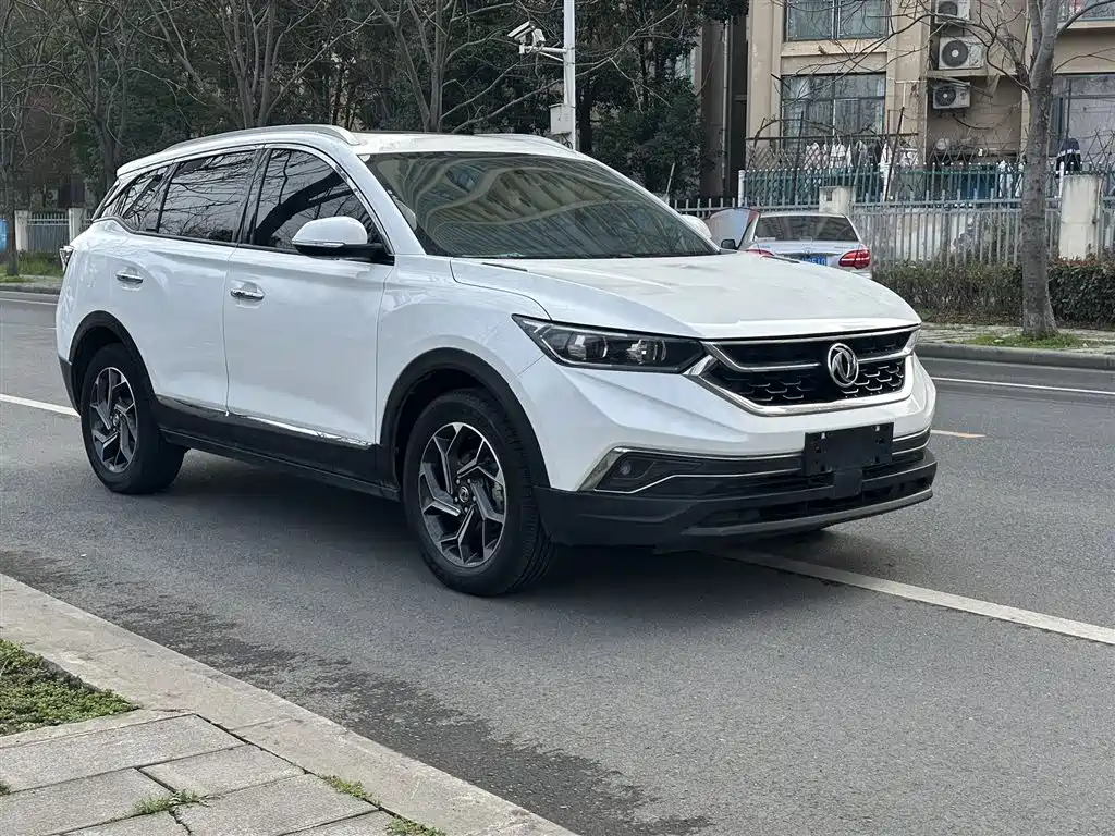 DONGFENG AX7