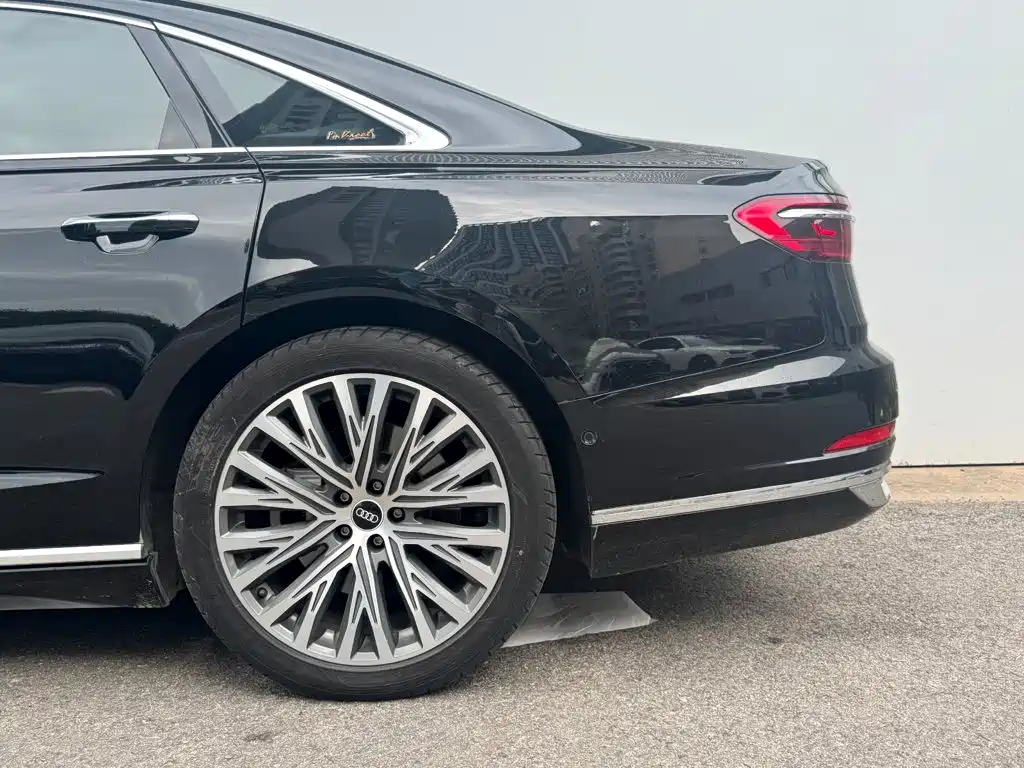 Audi A8 — миниатюра 15
