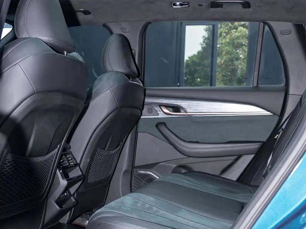 Geely Xingyue L — миниатюра 12