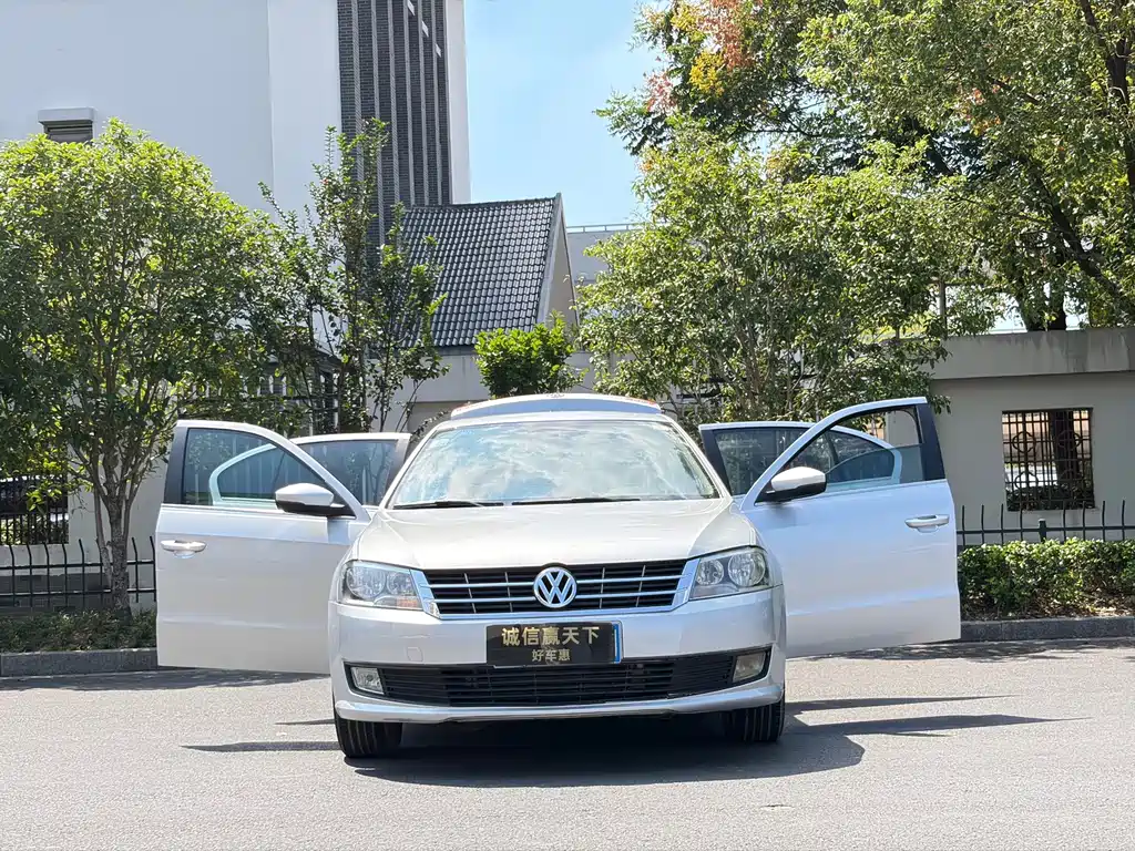 Volkswagen Lavida — миниатюра 2