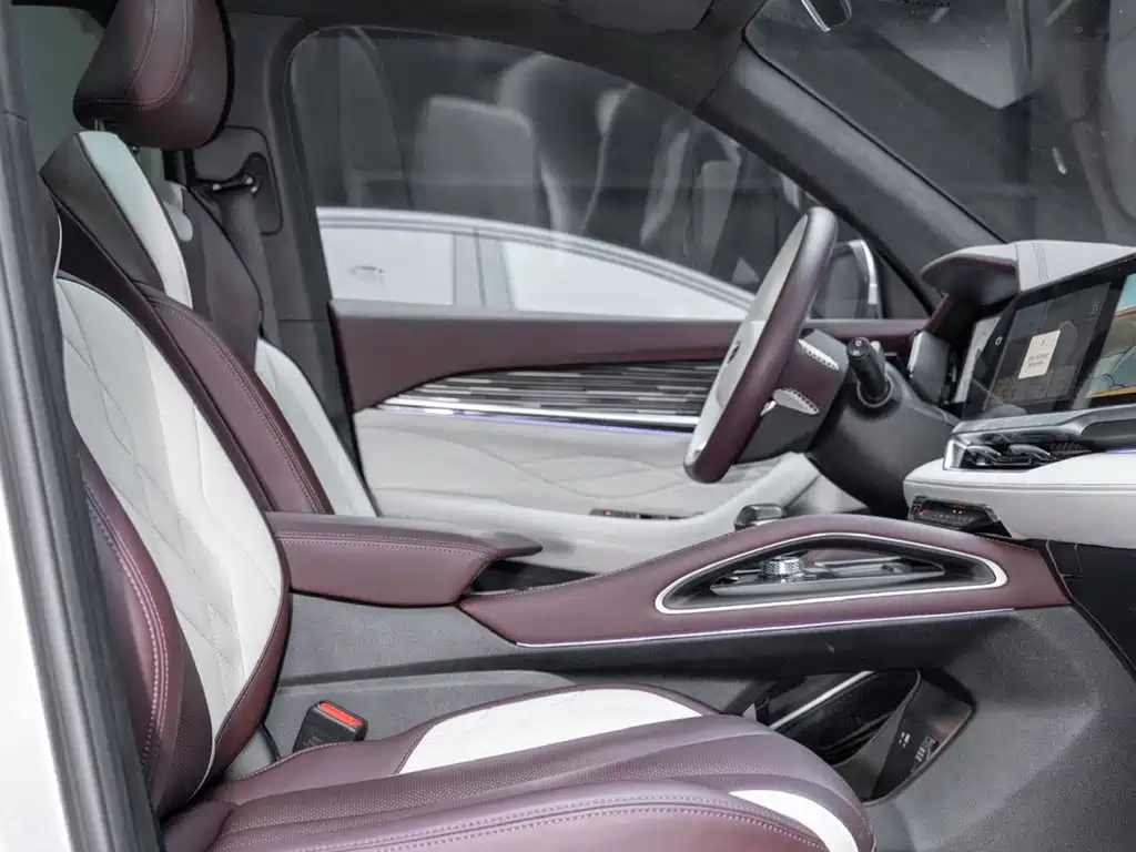 Geely Xingyue L — миниатюра 14