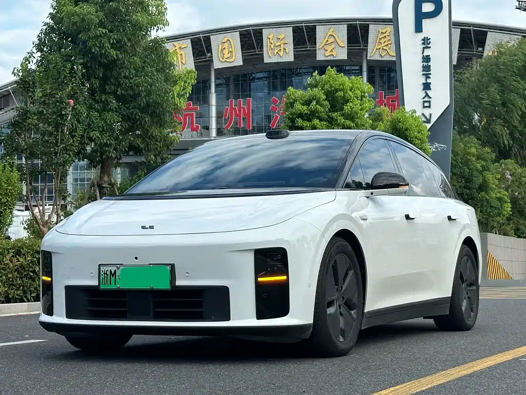 Li Auto Идеальный i6