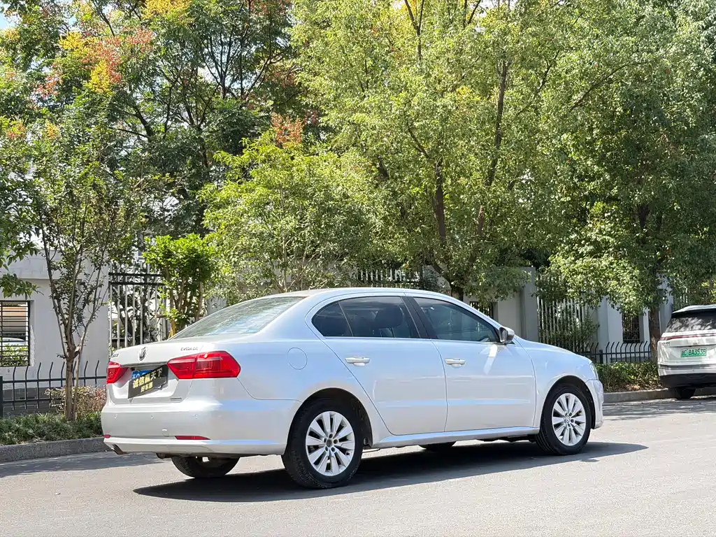 Volkswagen Lavida — миниатюра 7