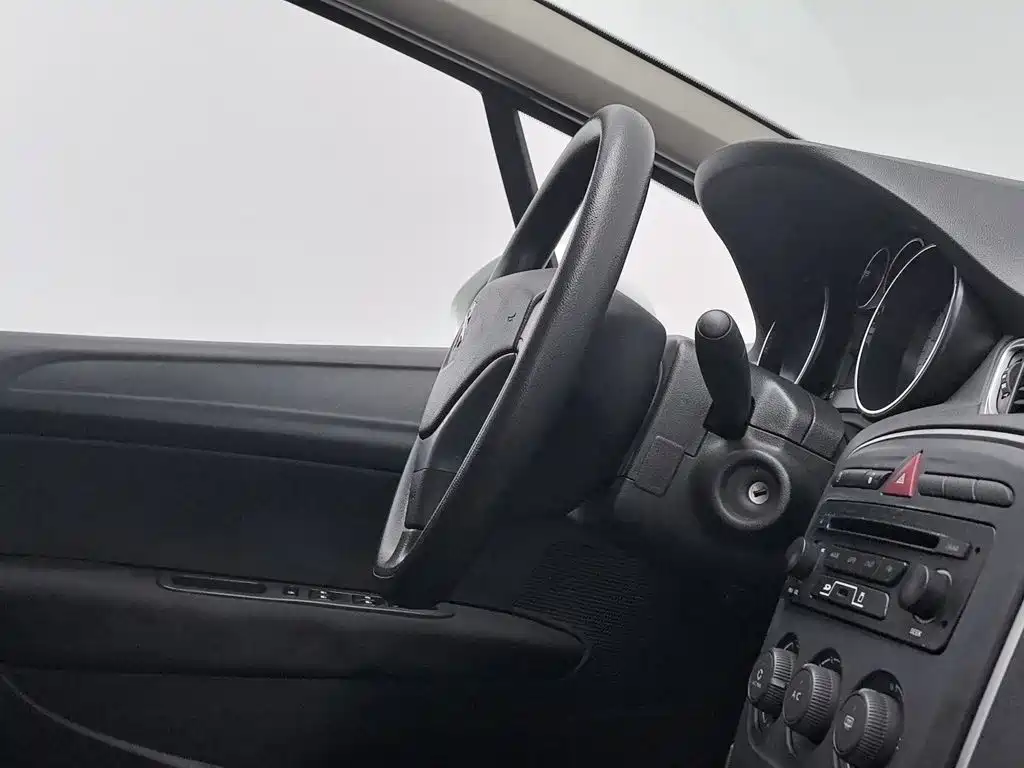 Peugeot 308 — миниатюра 22