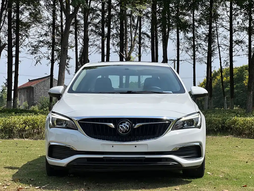Buick Verano — миниатюра 2