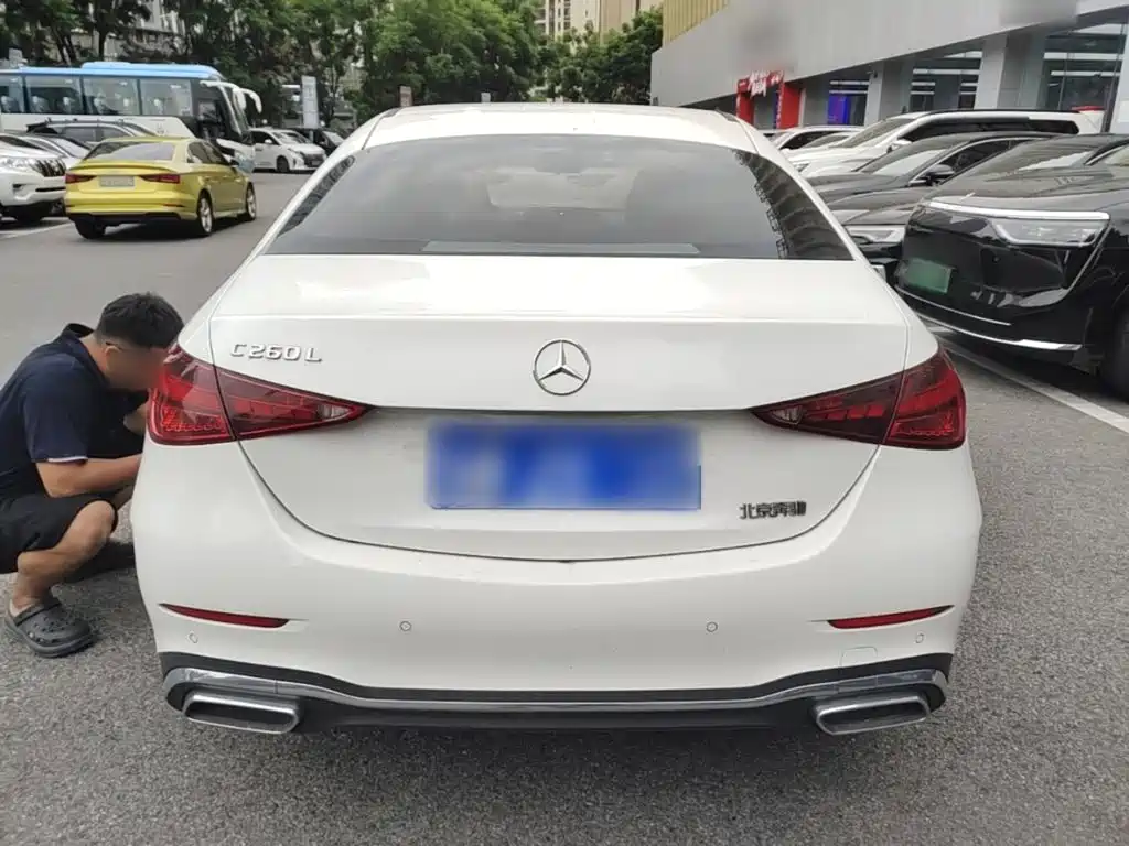 Mercedes-Benz C-Class — миниатюра 6