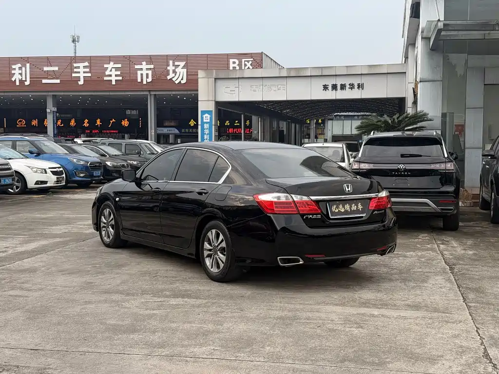 Honda Accord — миниатюра 13