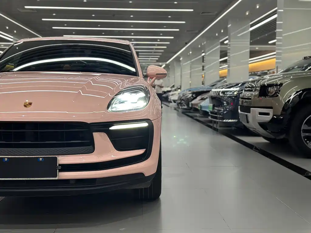 Porsche Macan — миниатюра 16