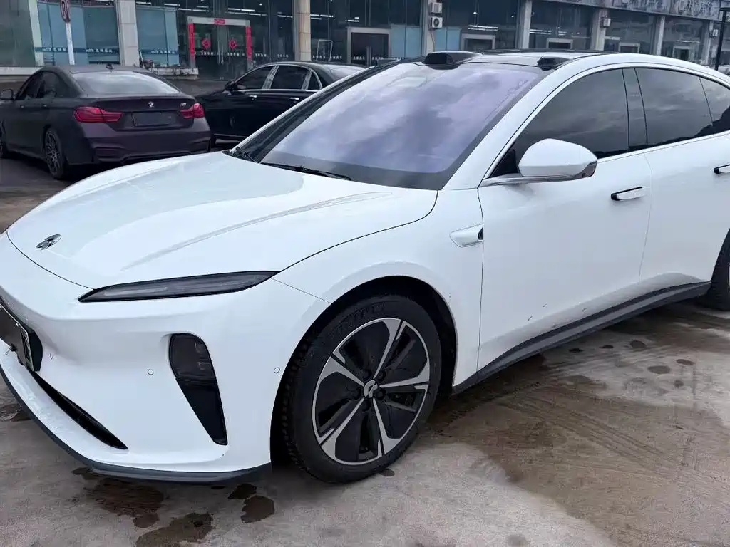 NIO NIO ET5T