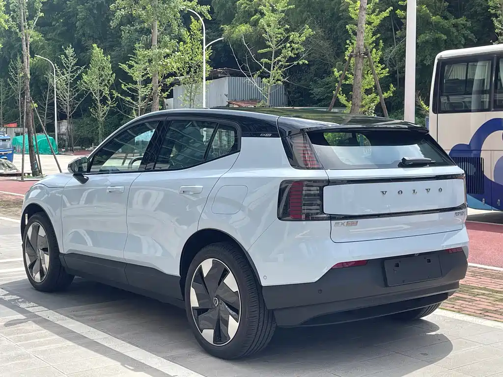 Volvo EX30 2025 Ultra