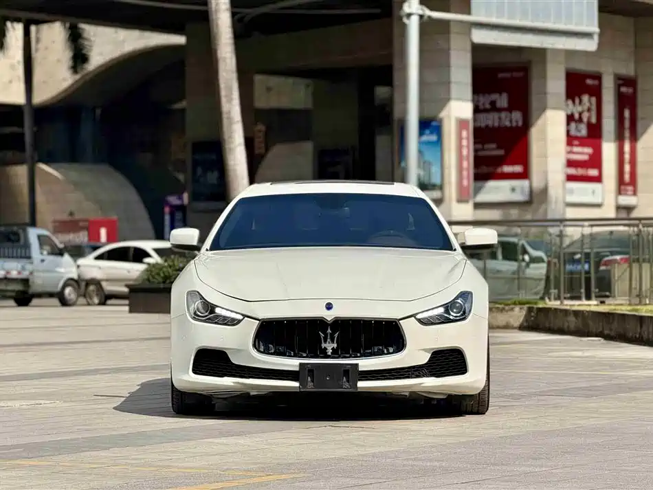 MASERATI GHIBLI