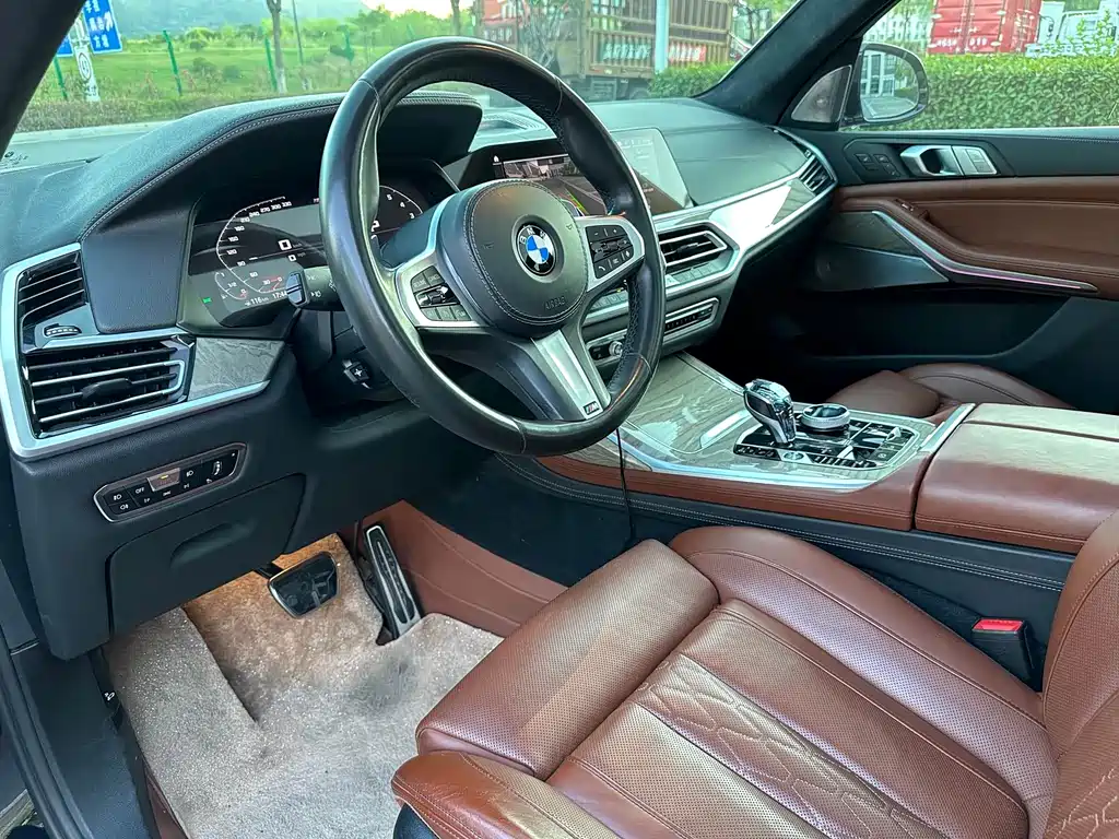 BMW X7 — миниатюра 6