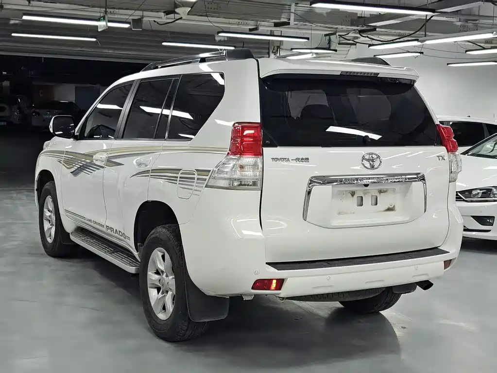 Toyota Land Cruiser Prado 2010 4.0L AT TX-L