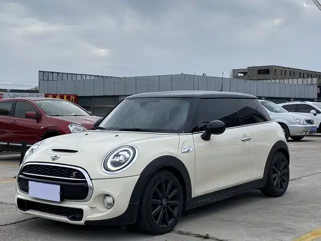 MINI  2018