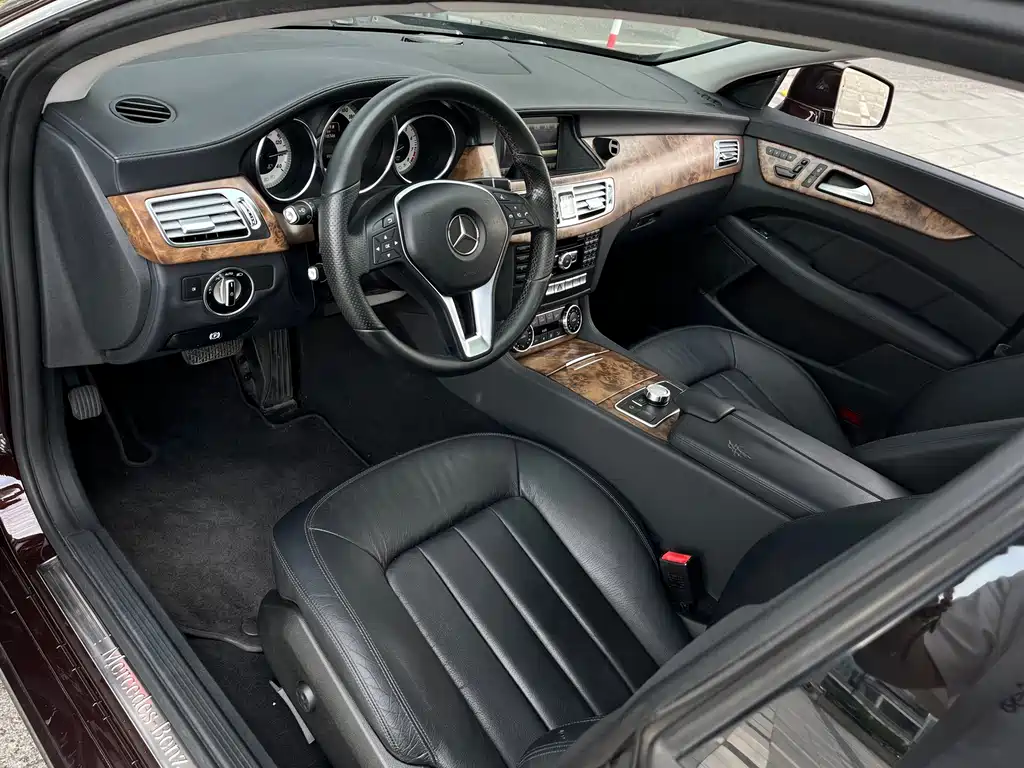 Mercedes-Benz CLS — миниатюра 13