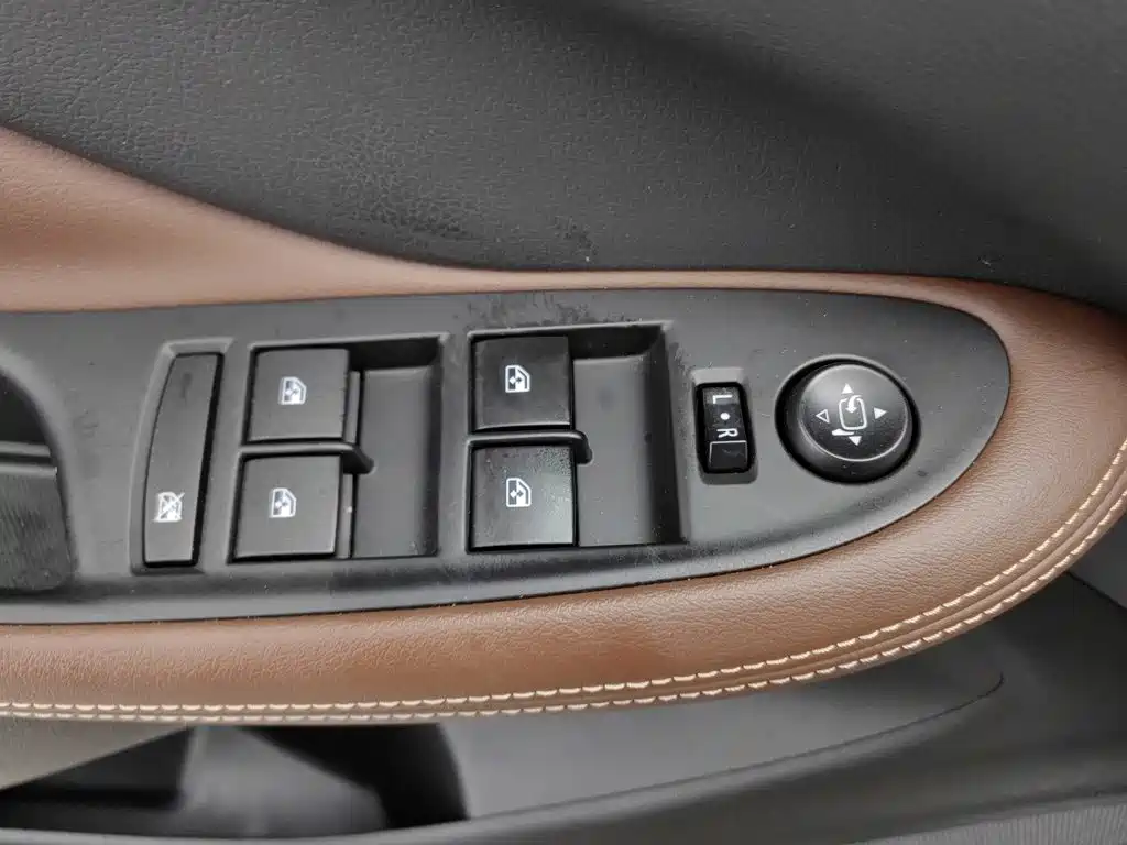 Buick Envision Plus — миниатюра 9