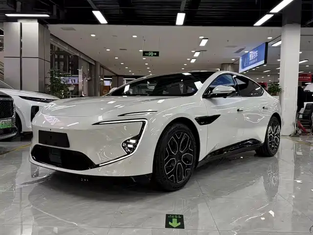 2026 Avatr 12