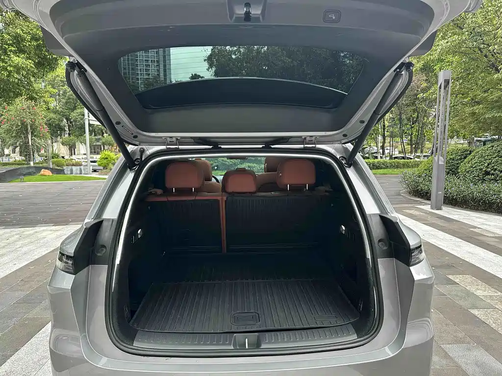 Li Auto Li L6 — миниатюра 11