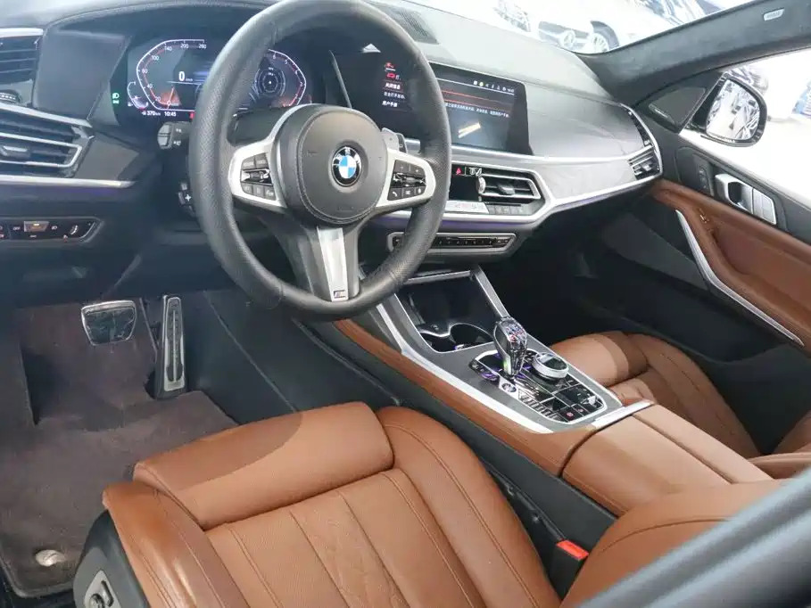 BMW X7 — миниатюра 12