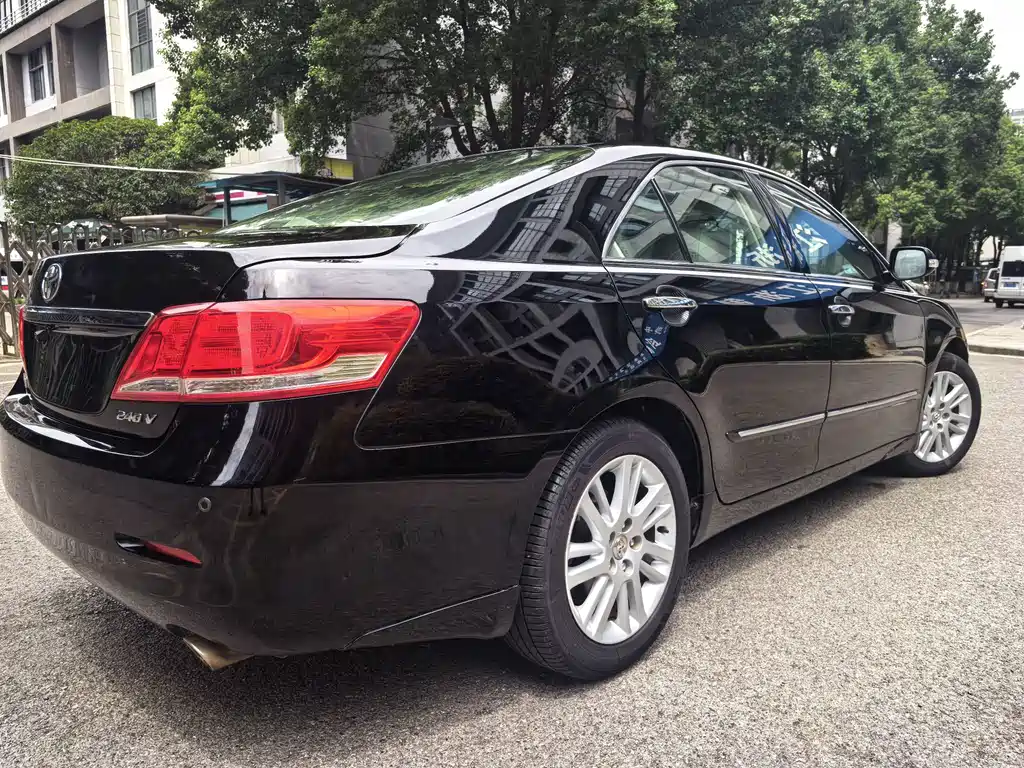 Toyota Camry — миниатюра 26