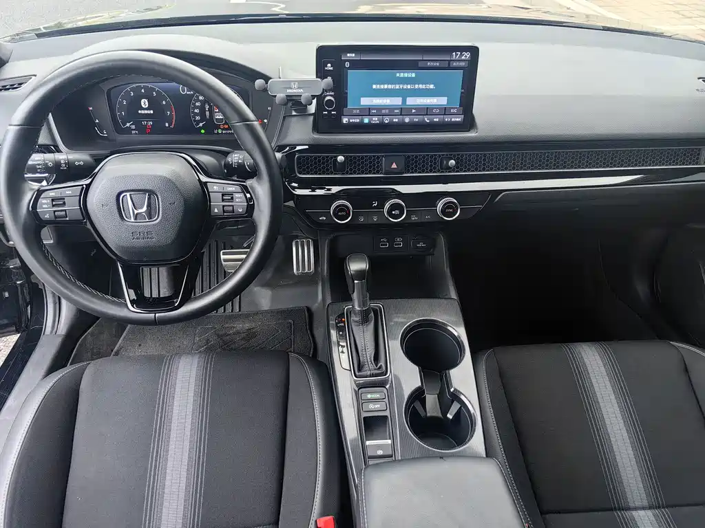 Honda Civic — миниатюра 10
