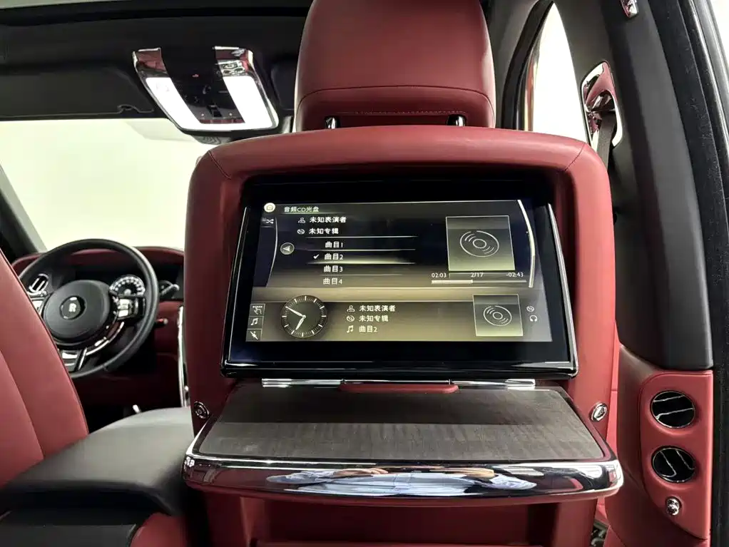 Rolls-Royce Cullinan — миниатюра 16