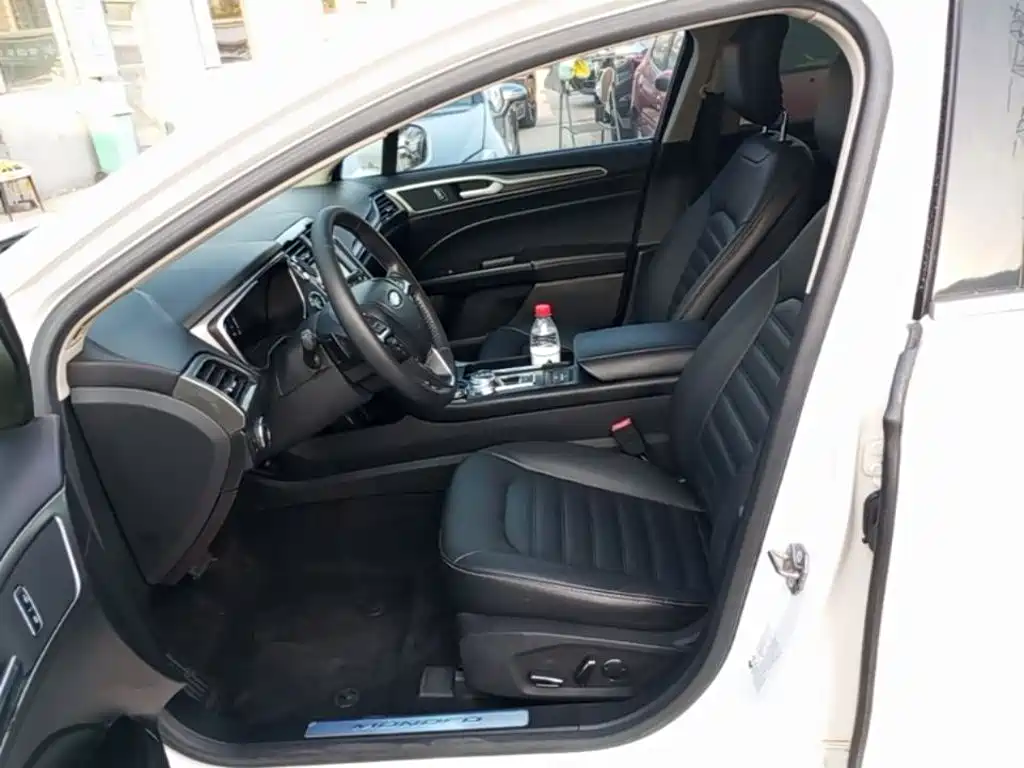 Ford Mondeo — миниатюра 15