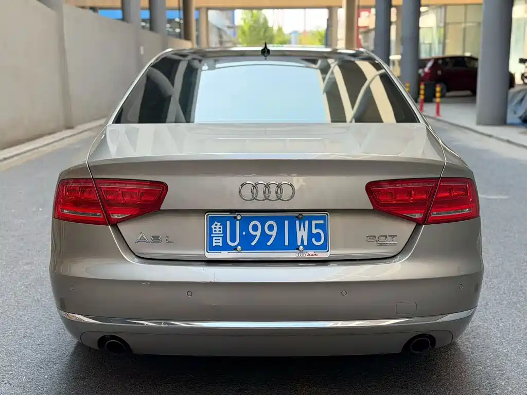 Audi A8 — миниатюра 7