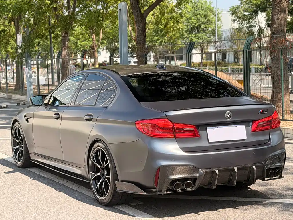BMW M5 — миниатюра 4