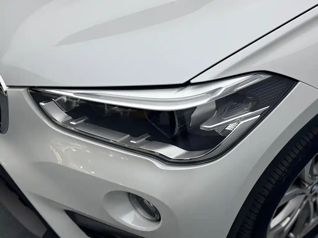 BMW X1 — миниатюра 10