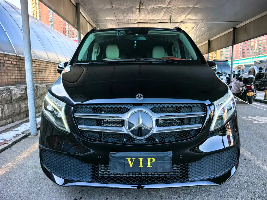 MERCEDES-BENZ V CLASS