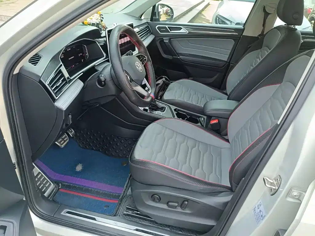 Volkswagen Tiguan L — миниатюра 15