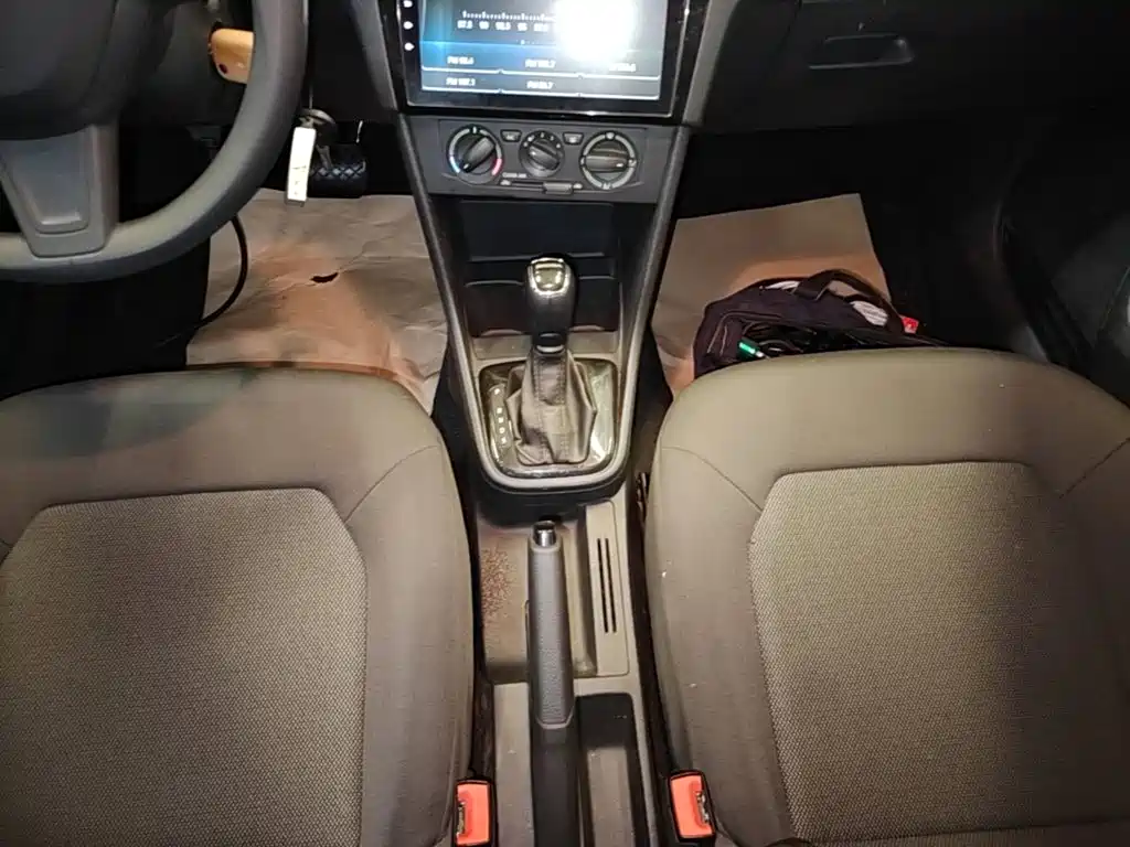 Skoda Rapid Spaceback — миниатюра 14