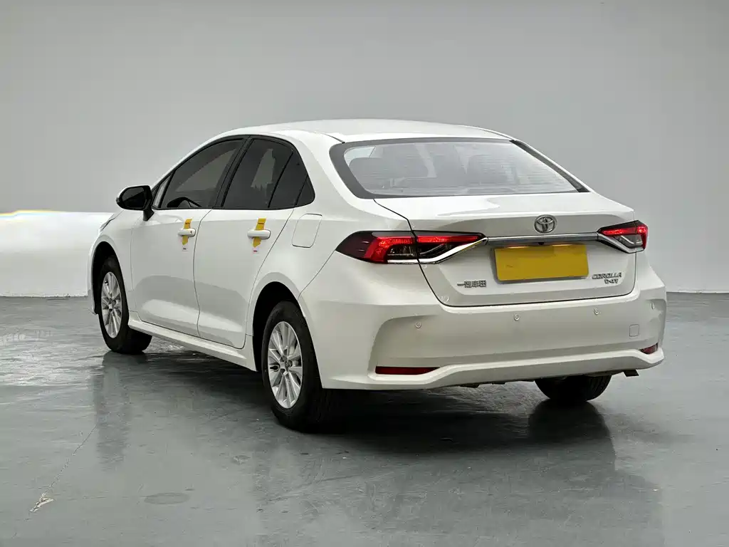 Toyota Corolla — миниатюра 4