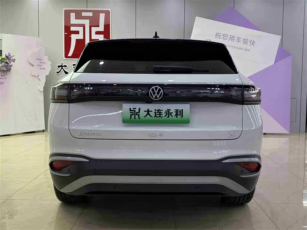 VOLKSWAGEN ID.4 X
