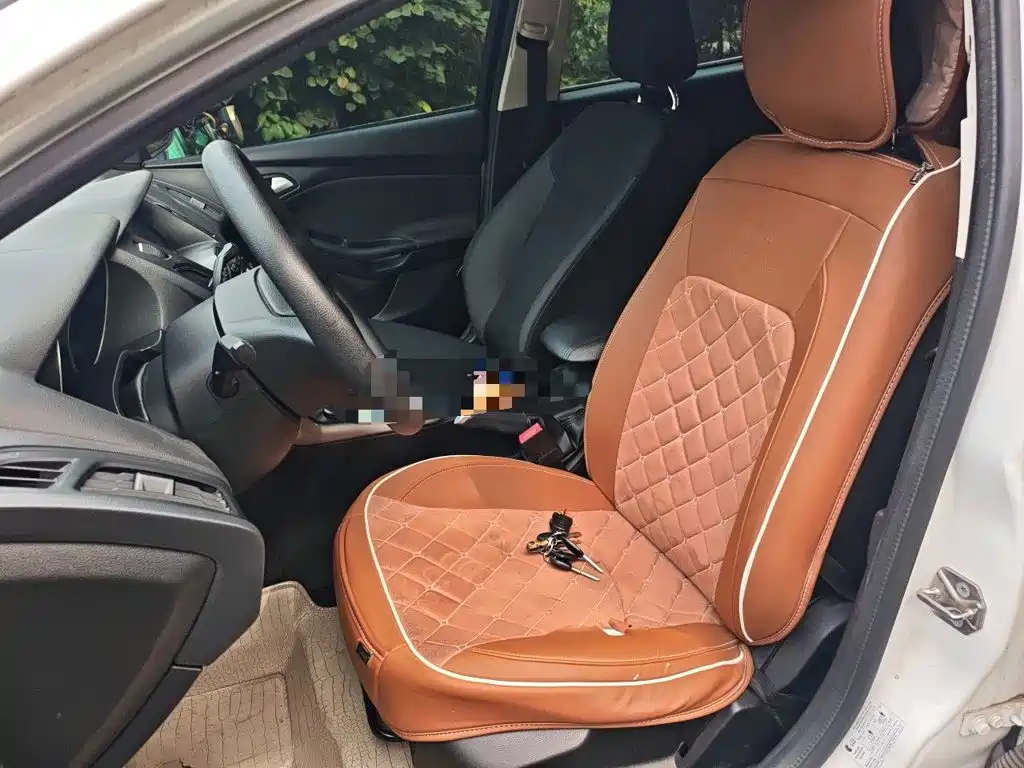 Ford Focus — миниатюра 11