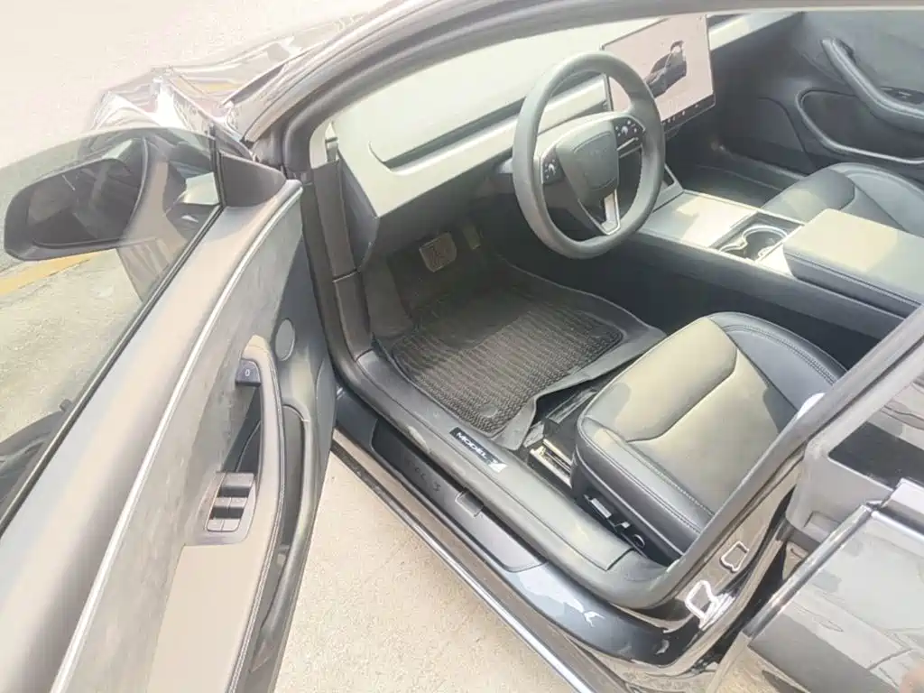 Tesla Model 3 — фотографии объявления, Фото 17