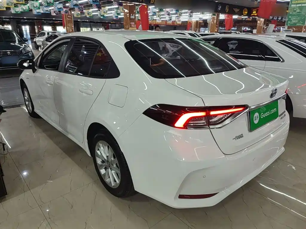 Toyota Corolla — миниатюра 5