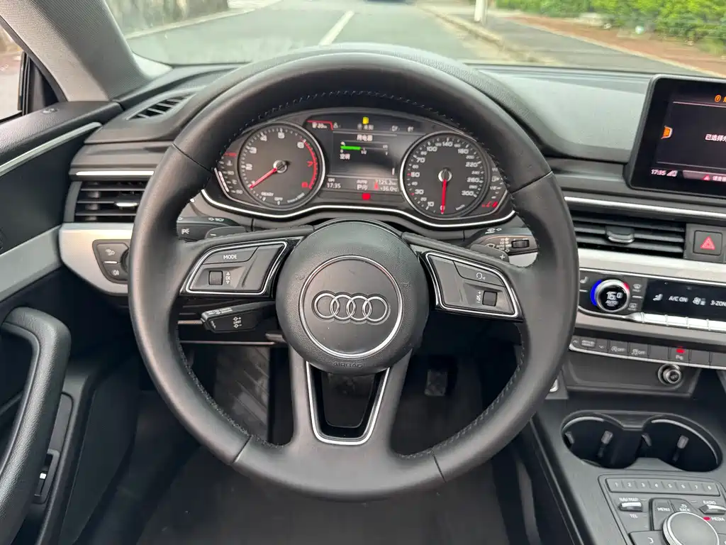 Audi A5 (Import) — миниатюра 23