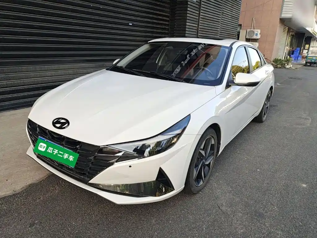 Hyundai Elantra — миниатюра 2