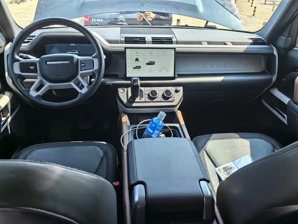Land Rover Land Rover Defender 2023 110 3.0T P400 X-DYNAMIC HSE