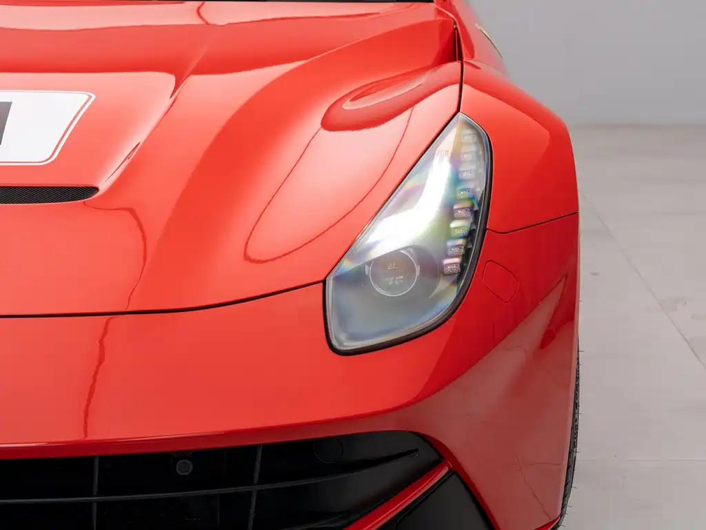 Ferrari F12berlinetta — миниатюра 3