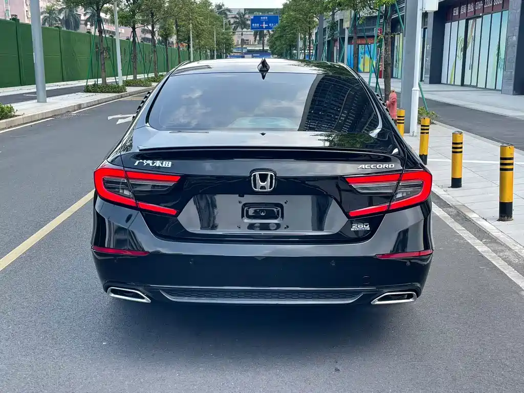 Honda Accord — миниатюра 5