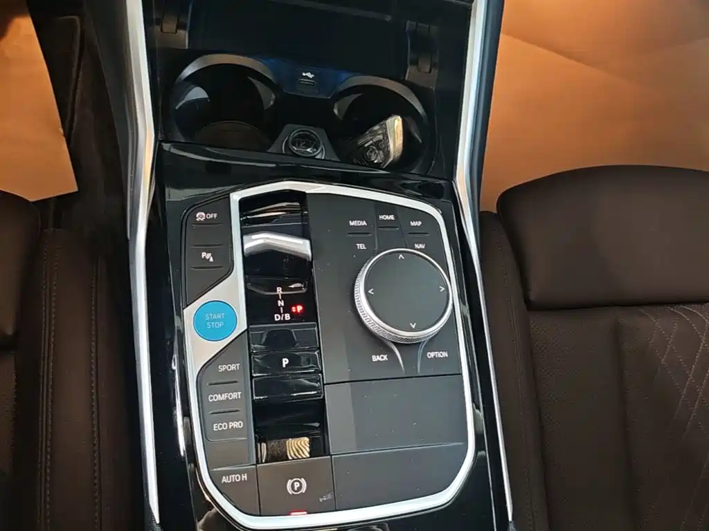 BMW i3 — миниатюра 10